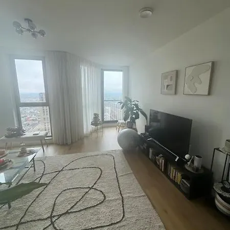 The Crown In Daire Lahey