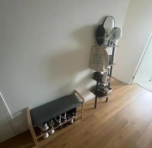 The Crown In Apartment *