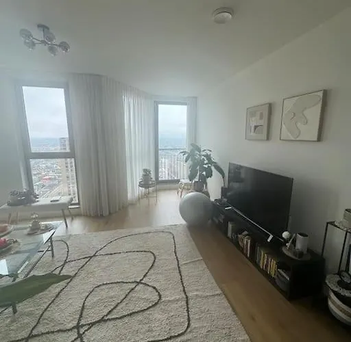 The Crown In Apartamento La Haya